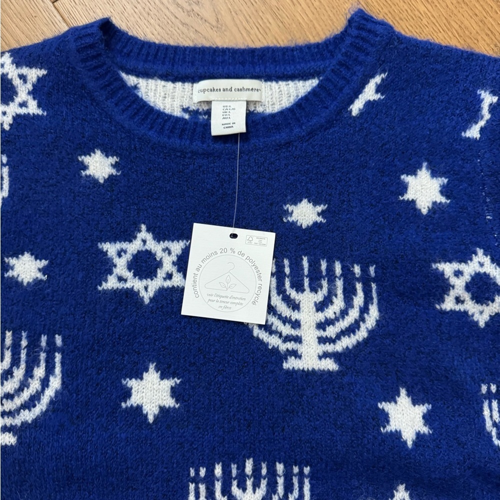 Cupcakes & Cashmere Hanukkah Chanukah Holiday Sweater - NWT - Blue & White - Picture 3 of 7